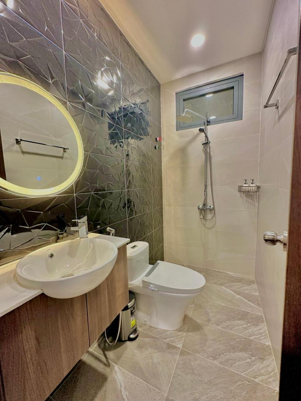 Vin Hotel Vĩnh Long Εξωτερικό φωτογραφία